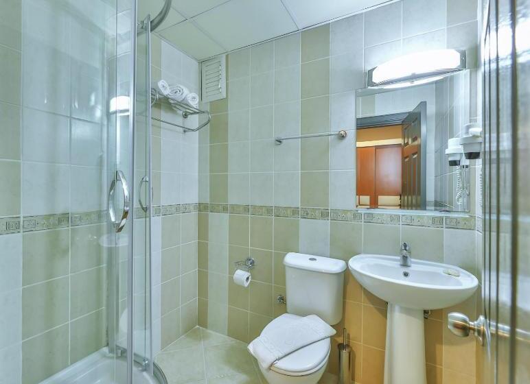 标准间, Kas Bilgin