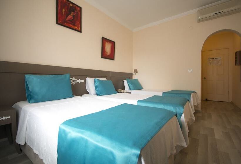 חדר סטנדרט לשלושה, Sky Vela Hotel   All Inclusive