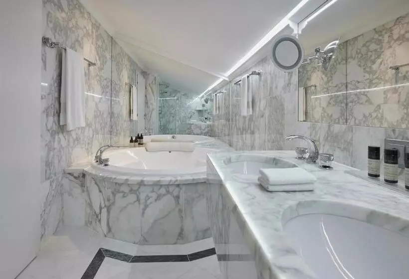 山の見えるジュニアスイート, Top Hotel Hochgurgl