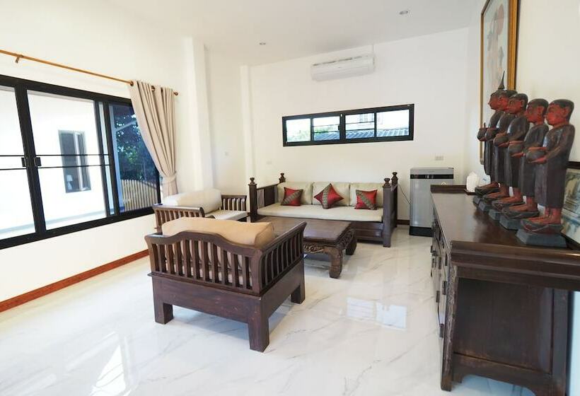 ファミリールーム, Chanapha Residence