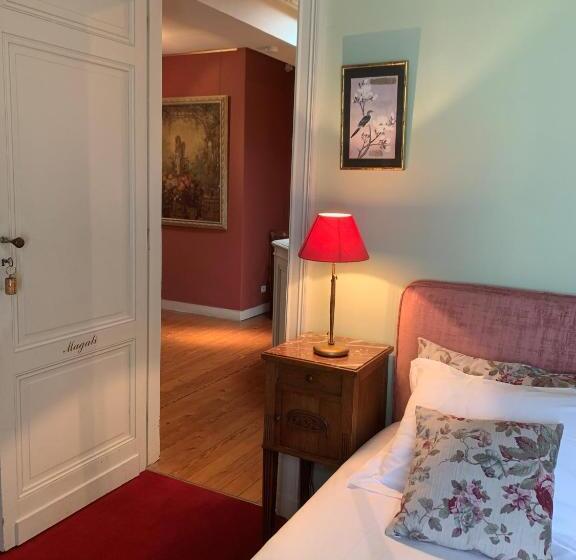 标准间, Château Maucaillou