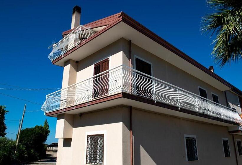 标准间带露台, Dimora Iannelli   B&b Rurale Paestum