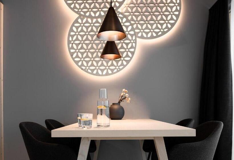 スイート, Amrai Suites