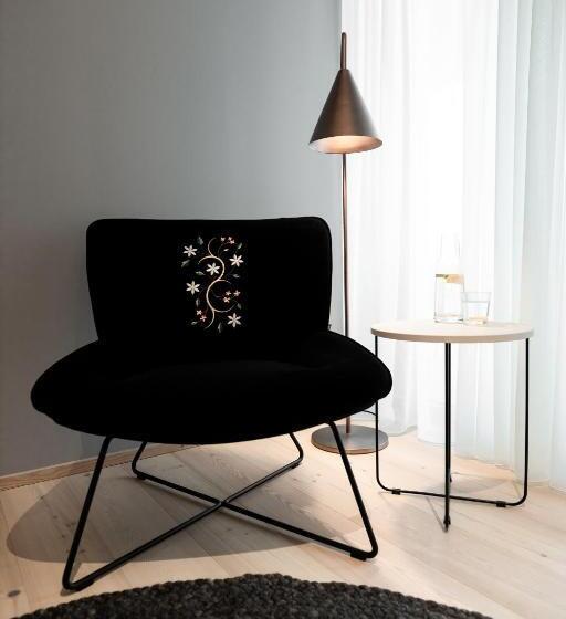 ジュニアスイート, Amrai Suites