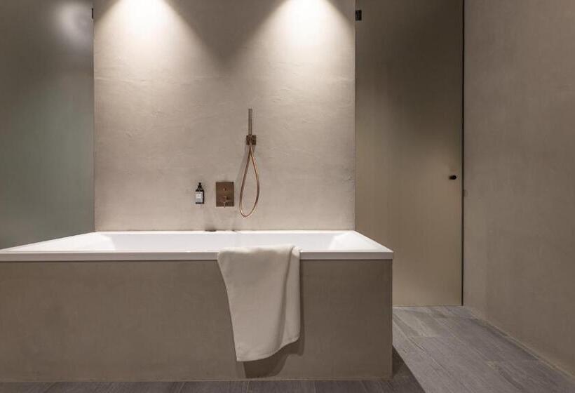 スイート（家族用）, Amrai Suites