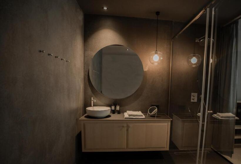 スタンダードルーム, Amrai Suites