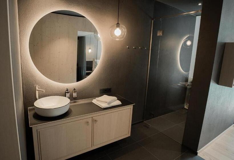 庭の見えるジュニアスイート, Amrai Suites