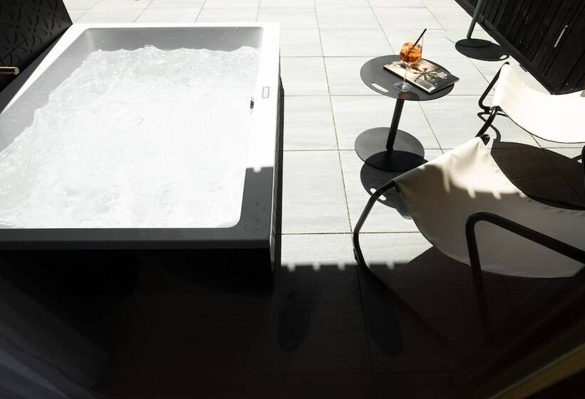 スイート（家族用）, Amrai Suites