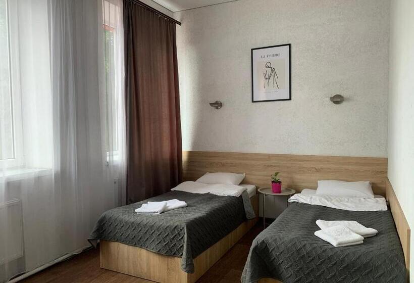 اتاق سوپریور, Femina