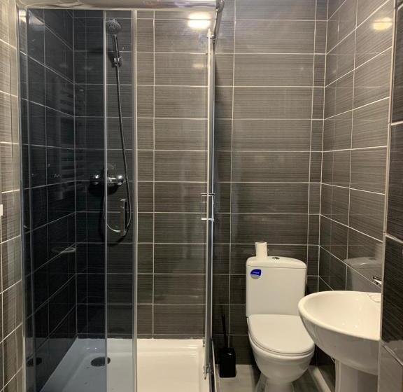 اتاق استاندارد, Femina