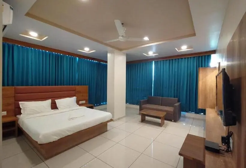 Suite Executive, Neelkamal