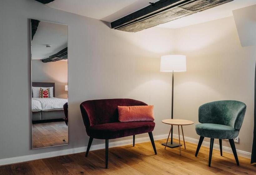 스탠다드 룸, Zum Heidkrug & Café Lil