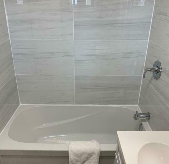 スタンダードルーム, Champlain Motor Inn