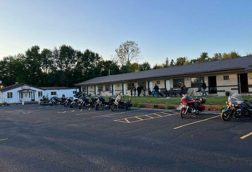 スタンダードルーム, Champlain Motor Inn