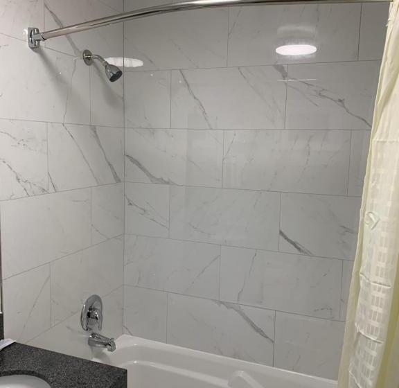 ２ダブルベッドのスタンダードルーム, Champlain Motor Inn