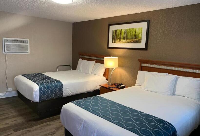 ２ダブルベッドのスタンダードルーム, Champlain Motor Inn