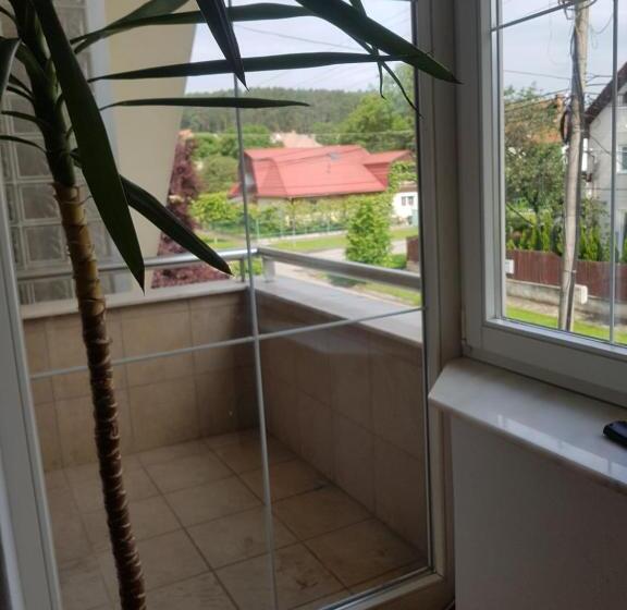 标准间, Lara Guest House