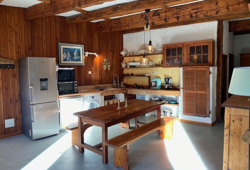 סוויטה משפחתית, Maison D Hôtes Les Méans