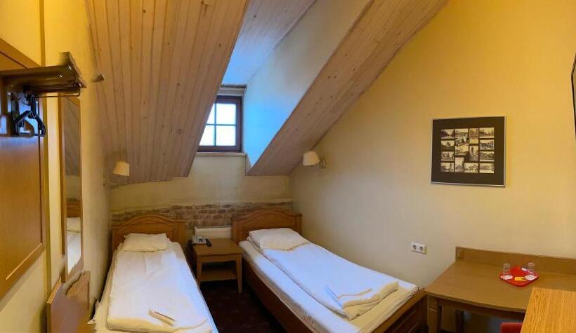 اتاق استاندارد, Alexa Old Town