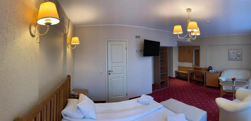 اتاق لوکس, Alexa Old Town