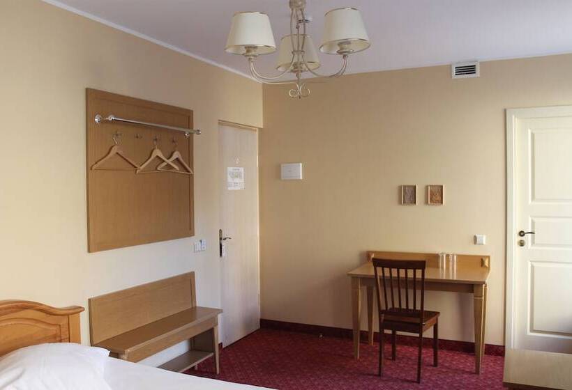 اتاق سوپریور, Alexa Old Town