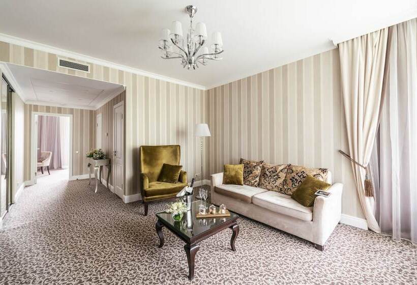 اتاق خانوادگی, Baltic Beach Hotel & Spa