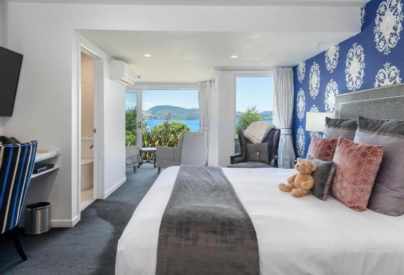 Номер Премиум, Black Swan Lakeside Boutique