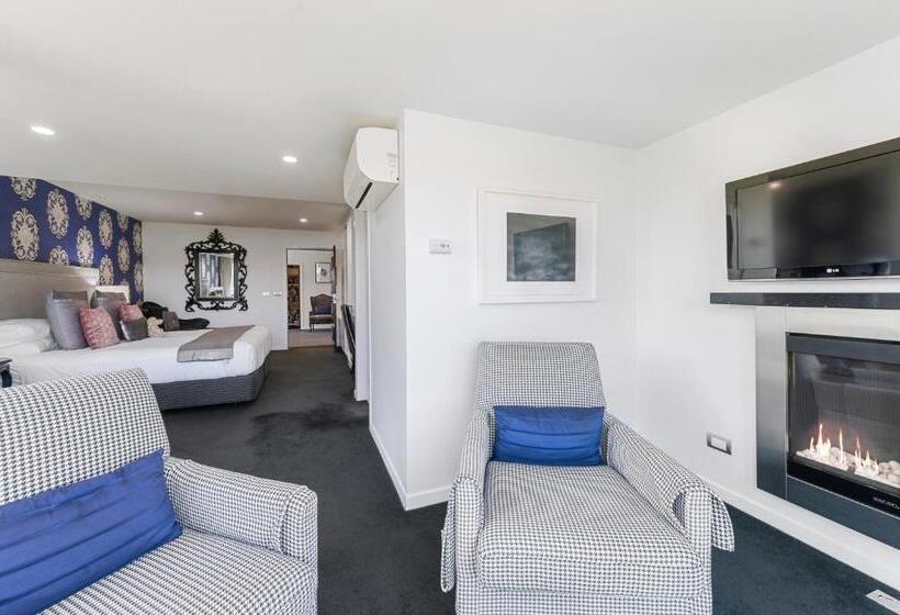 Номер Премиум, Black Swan Lakeside Boutique