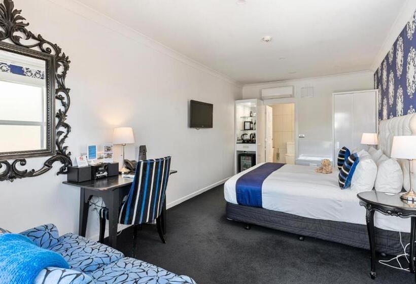 Номер Deluxe Вид на Озеро, Black Swan Lakeside Boutique