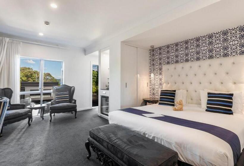 Номер Deluxe Вид на Озеро, Black Swan Lakeside Boutique