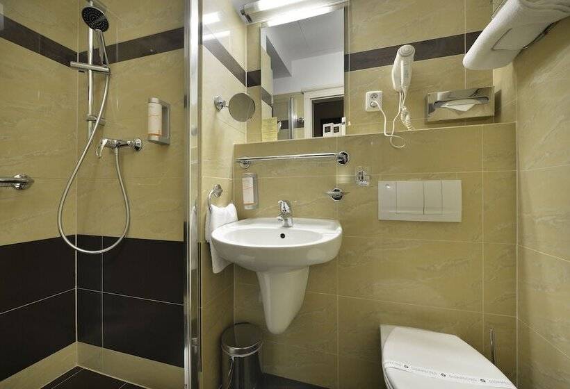 اتاق استاندارد, Certovka