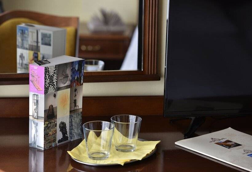 اتاق استاندارد, Certovka