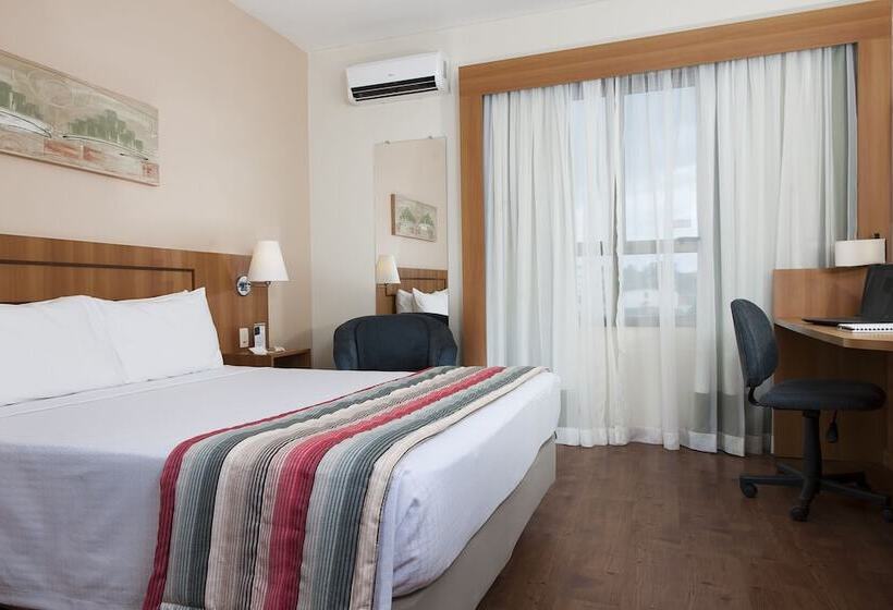 غرفة سوبيريور, Golden Park Uberlandia