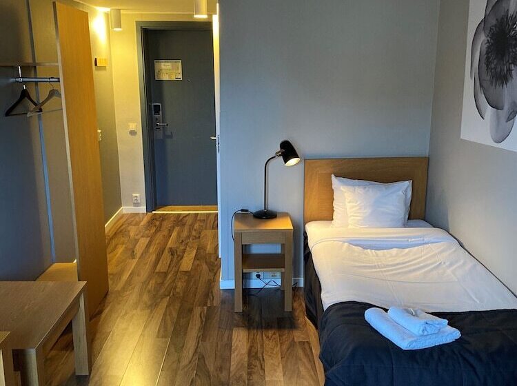 Economy Single Room, L Alfred Nobel