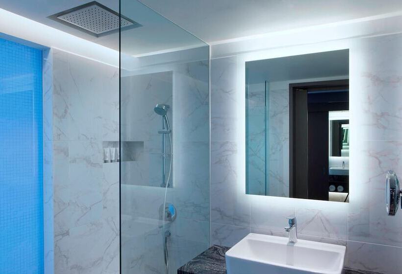 اتاق کلاب, Le Méridien Kuala Lumpur