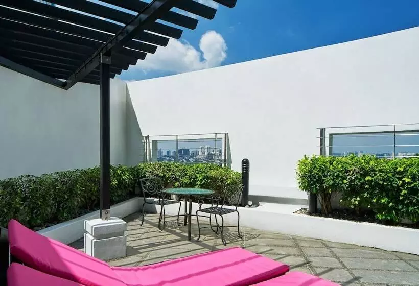 Suite with Terrace, Le Méridien Kuala Lumpur