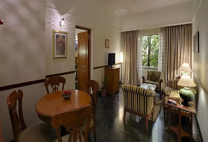 Sviitti, Renest Shraddha Inn Shirdi