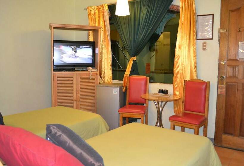 اتاق استاندارد, Saint Illians Inn