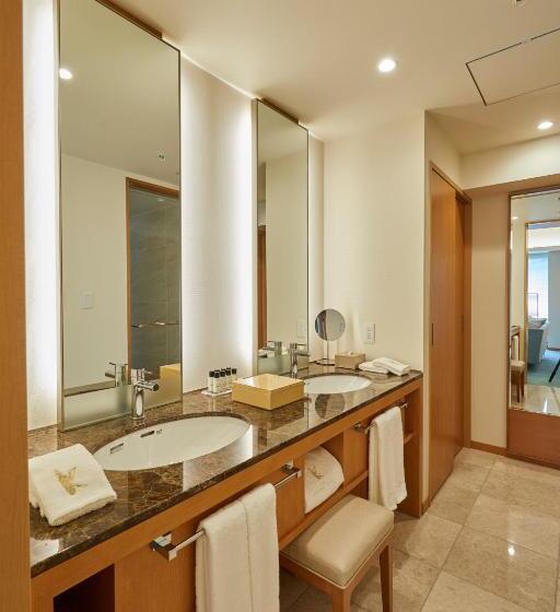 Полулюкс, The Kitano Hotel Tokyo