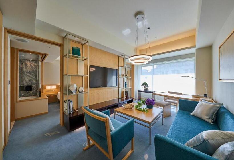 جناح, The Kitano Hotel Tokyo