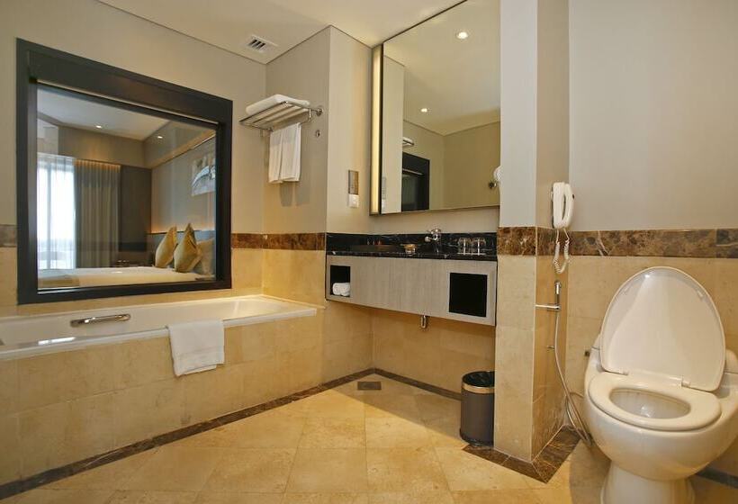 חדר דלוקס נוף לים, The Pacific Sutera