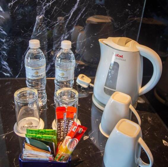 غرفة ديلوكس مطلّة علي البحر, The Pacific Sutera