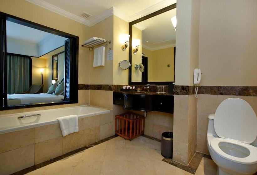 غرفة بريميوم مطلّة علي البحر, The Pacific Sutera