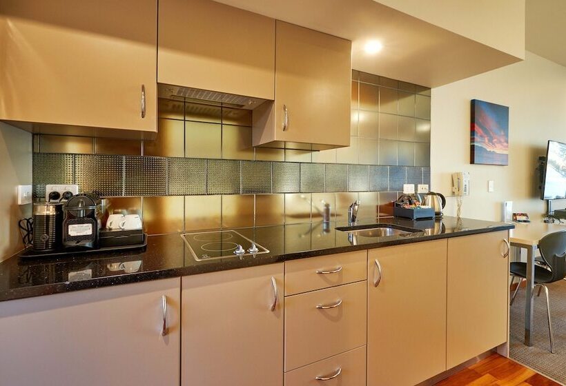 استودیوی پریمیوم, The White Morph  Heritage Collection