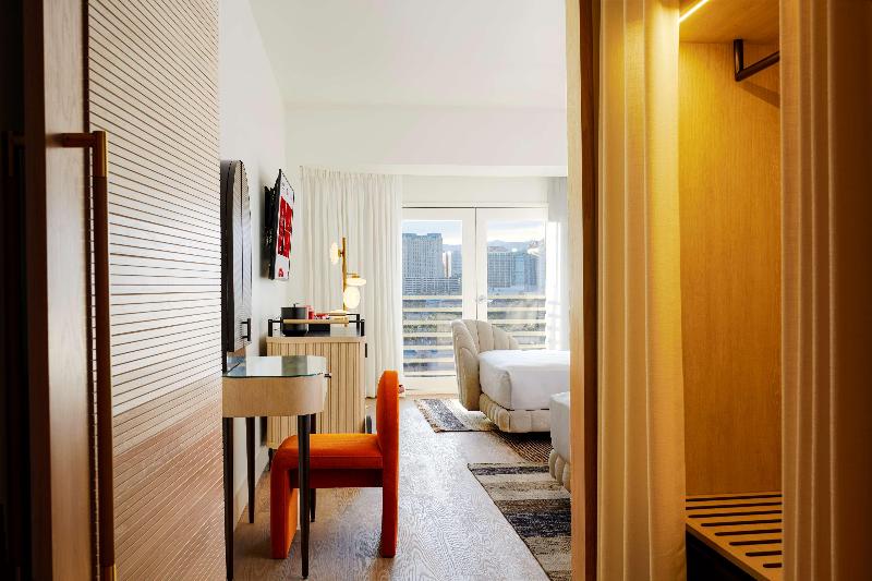 جناح مطلّ علي البحر, Vila Baleira Porto Santo