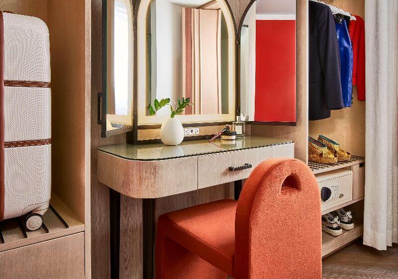 جناح مطلّ علي البحر, Vila Baleira Porto Santo