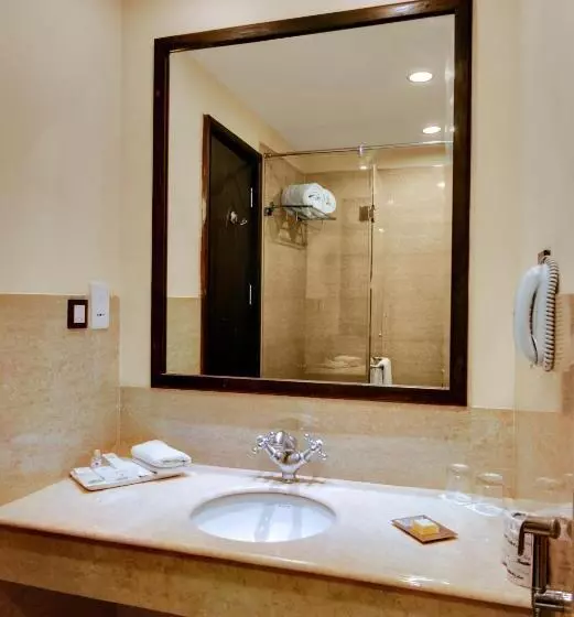 キングサイズベッドのデラックスルーム, Vivanta Katra Vaishno Devi