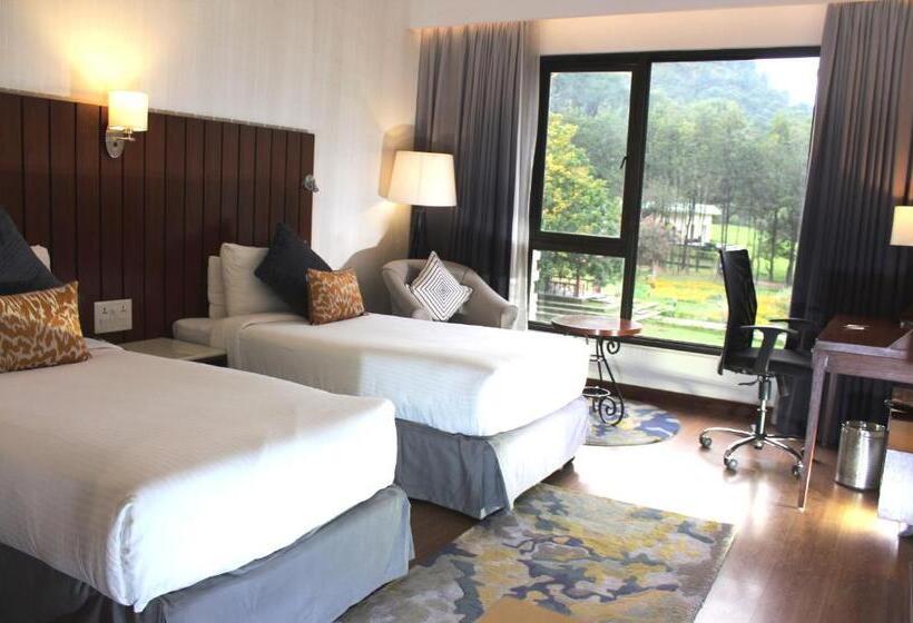 غرفة ديلوكس, Vivanta Katra Vaishno Devi