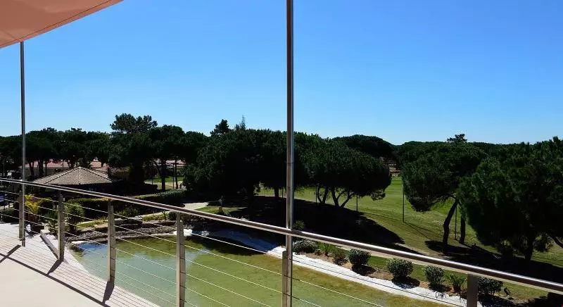 Sviitti Puutarhanäkymä, Pestana Vila Sol Golf - Vilamoura