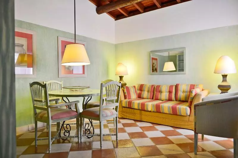 Sviitti Puutarhanäkymä, Pestana Vila Sol Golf - Vilamoura